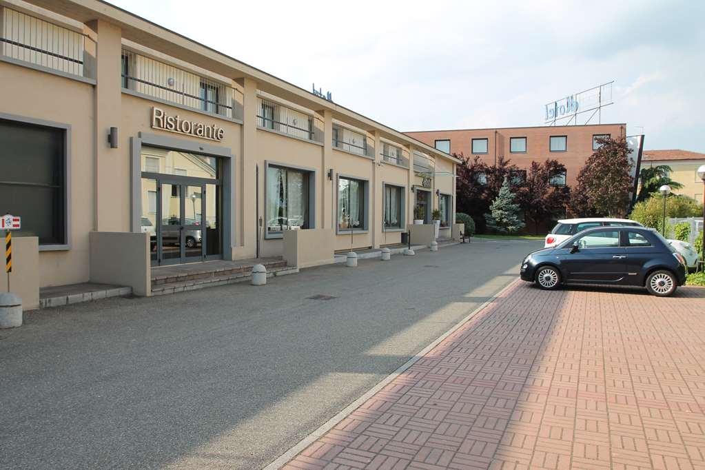 皮亚琴察费耶拉mh酒店 外观 照片